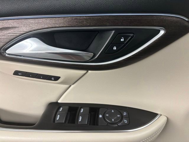 Used 2023 Buick Envision Avenir FWD image 31