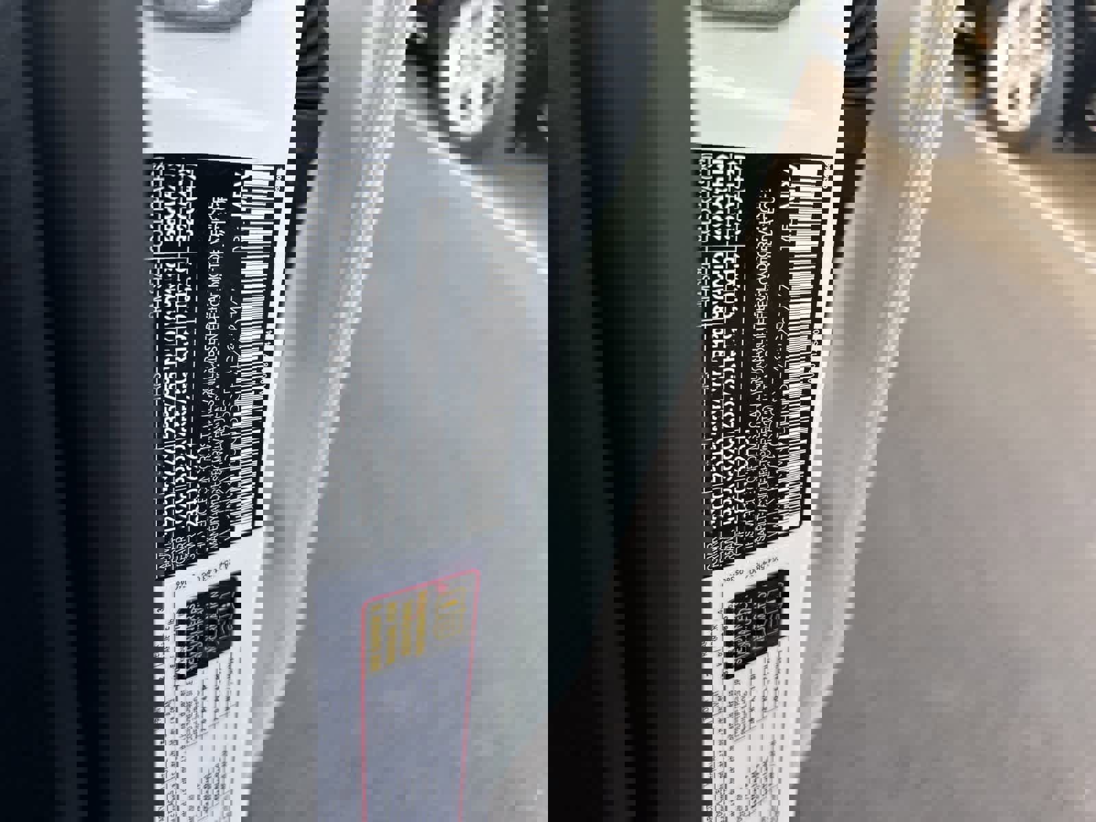 Used 2025 Mercedes-Benz GLC 350e 4MATIC image 40