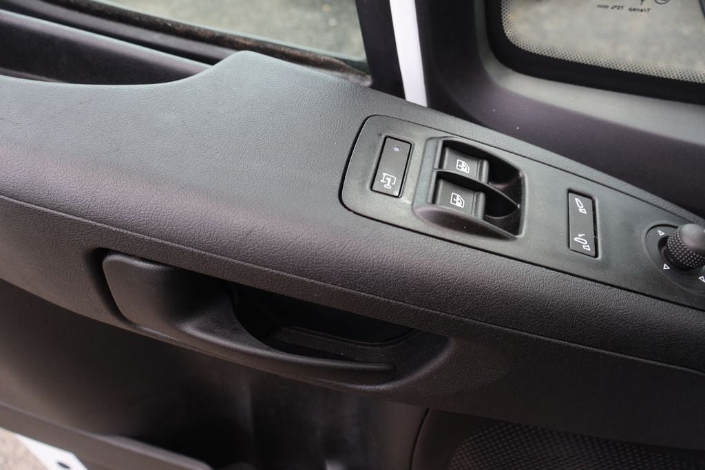 Used 2026 RAM ProMaster 2500 w/ Premium Convenience Group FWD image 9