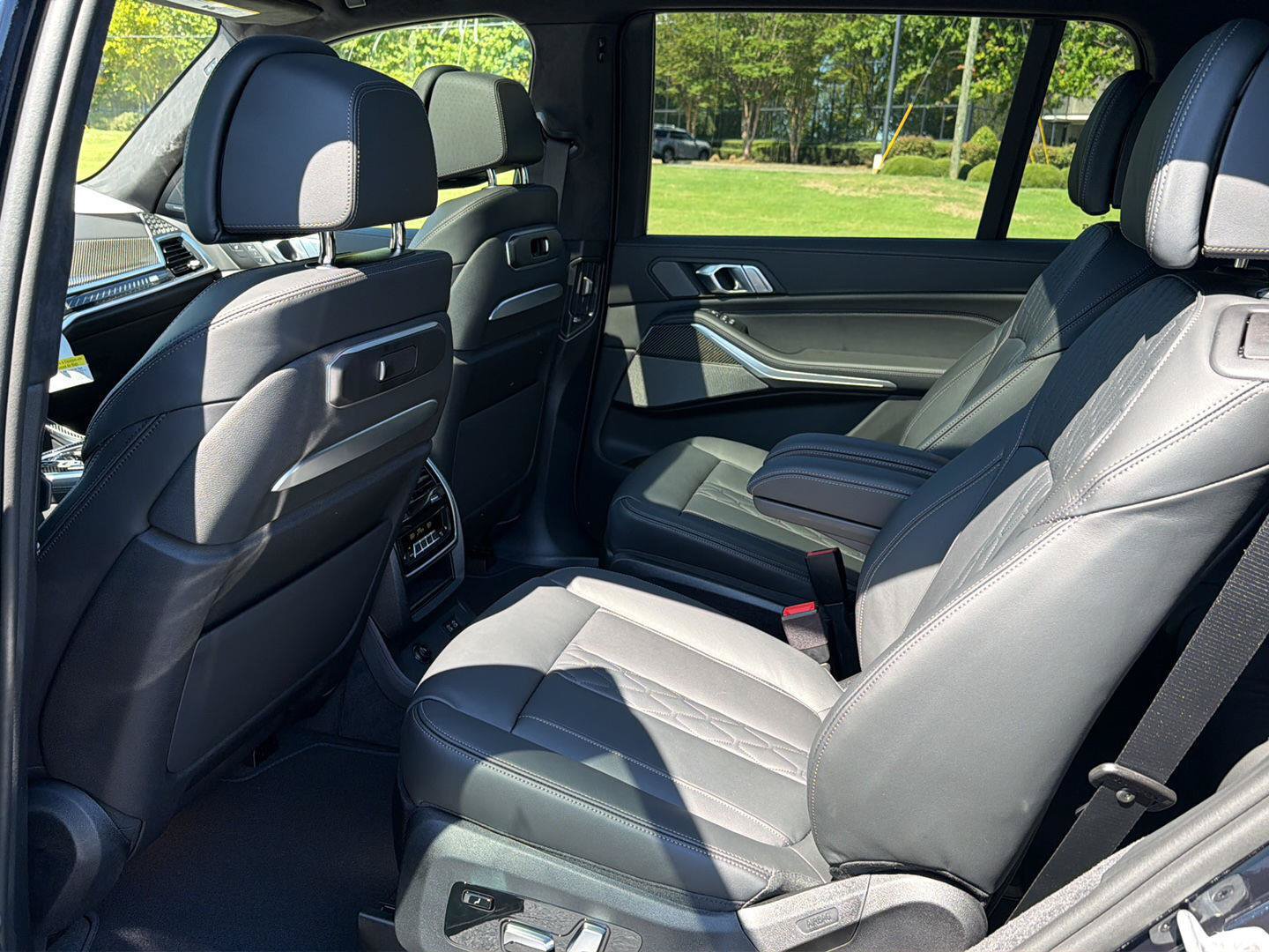 New 2027 BMW X7 M60i AWD/4WD image 11