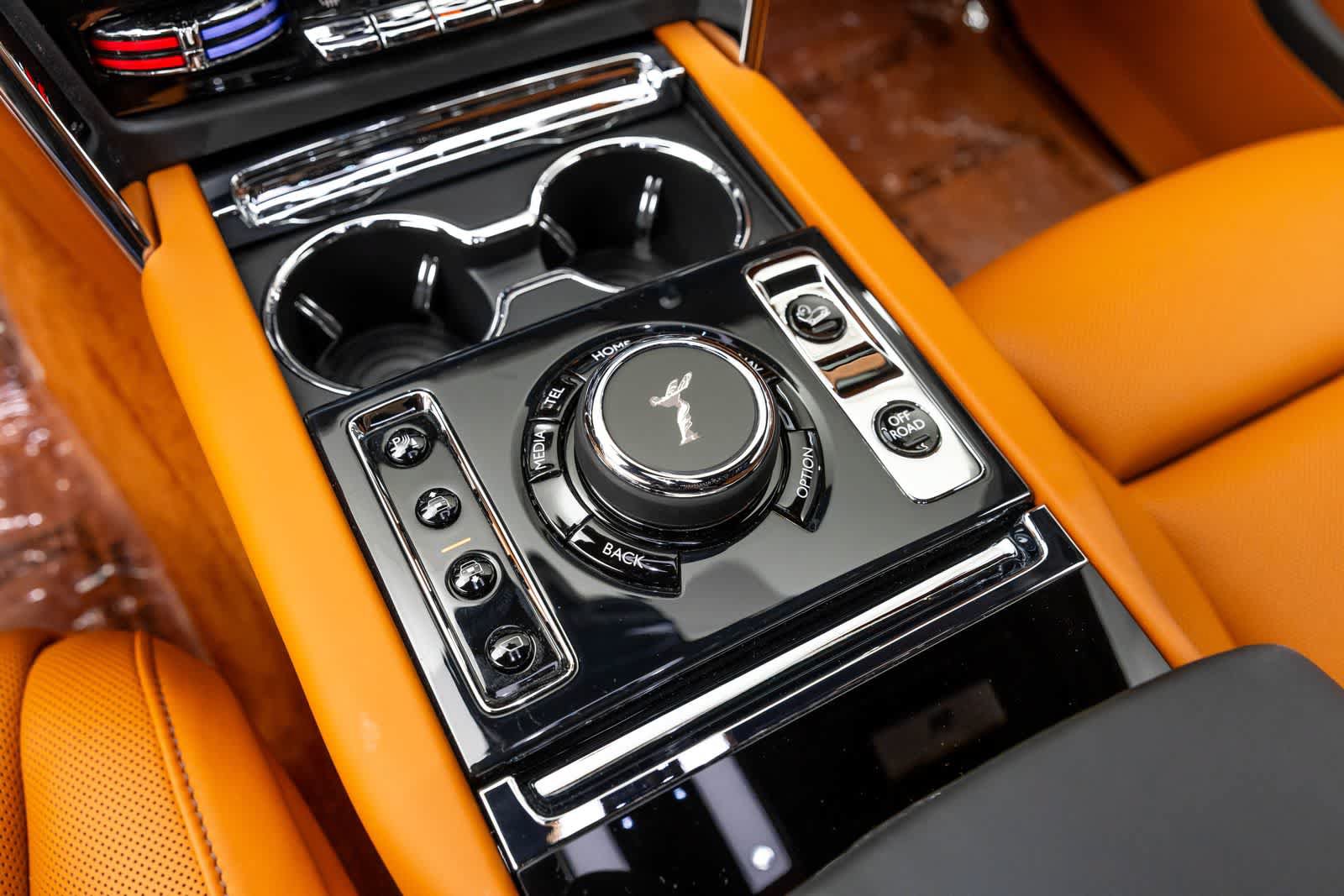 New 2026 Rolls-Royce Cullinan AWD/4WD image 28