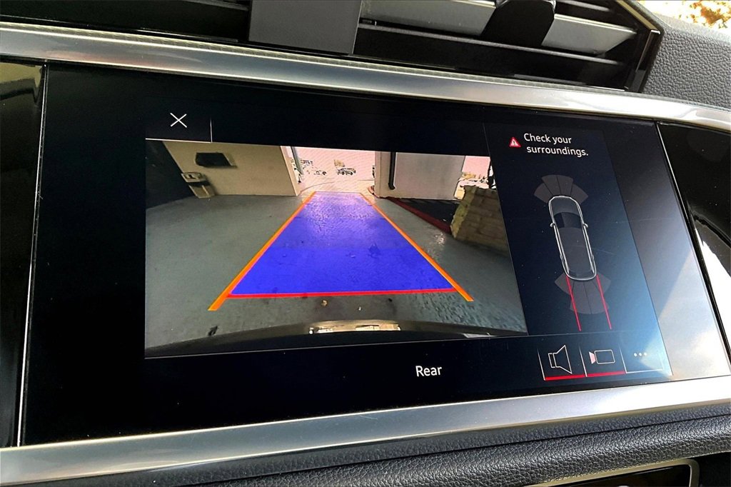 Used 2020 Audi Q3 2.0T Premium Plus w/ Premium Plus Package image 12