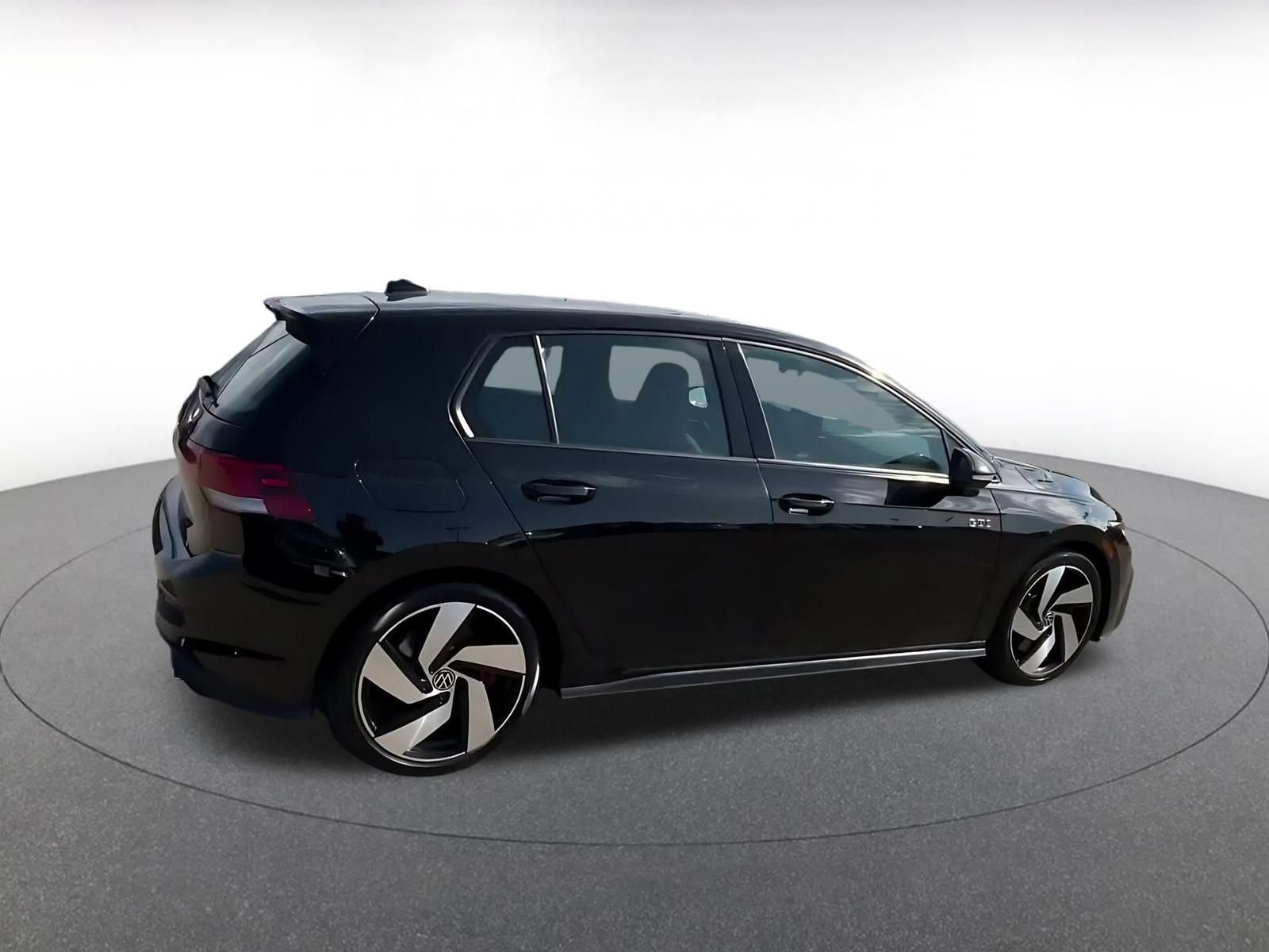 Used 2026 Volkswagen Golf S FWD image 13