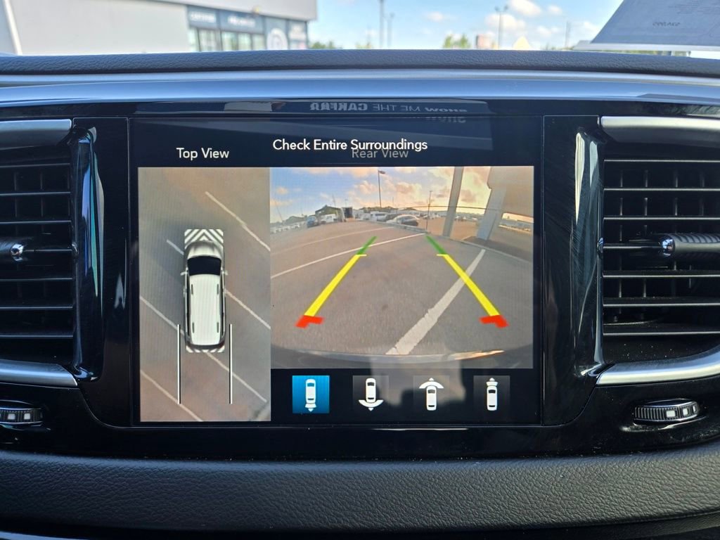 Used 2019 Chrysler Pacifica Touring-L Plus w/ Advanced Safetytec Group FWD image 31