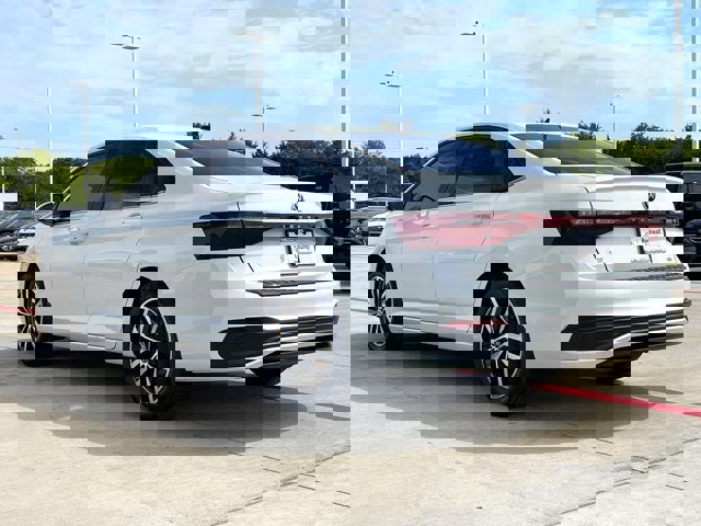 New 2025 Volkswagen Jetta SE image 5