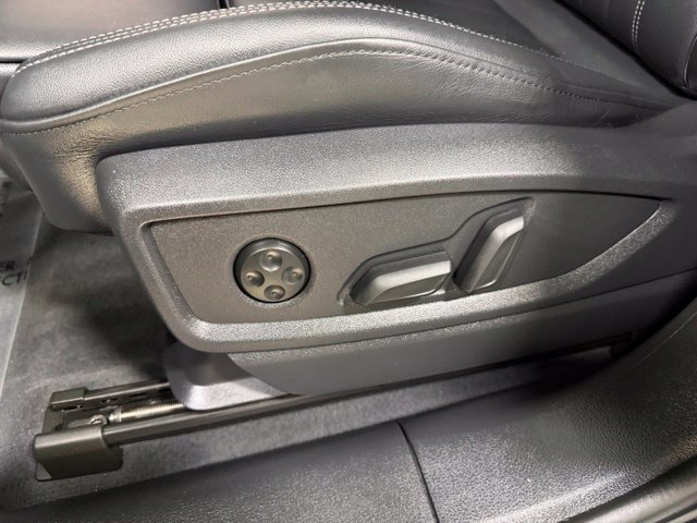 Used 2025 Audi Q5 2.0T Premium AWD/4WD image 21