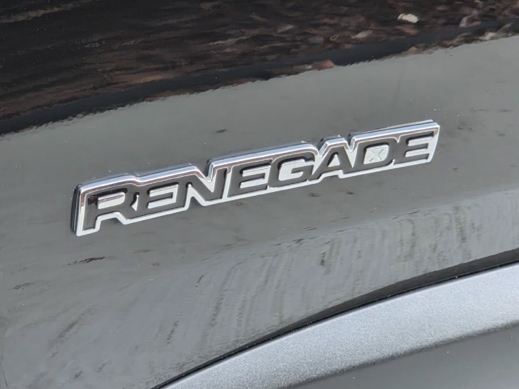 Used 2023 Jeep Renegade Limited AWD/4WD image 30