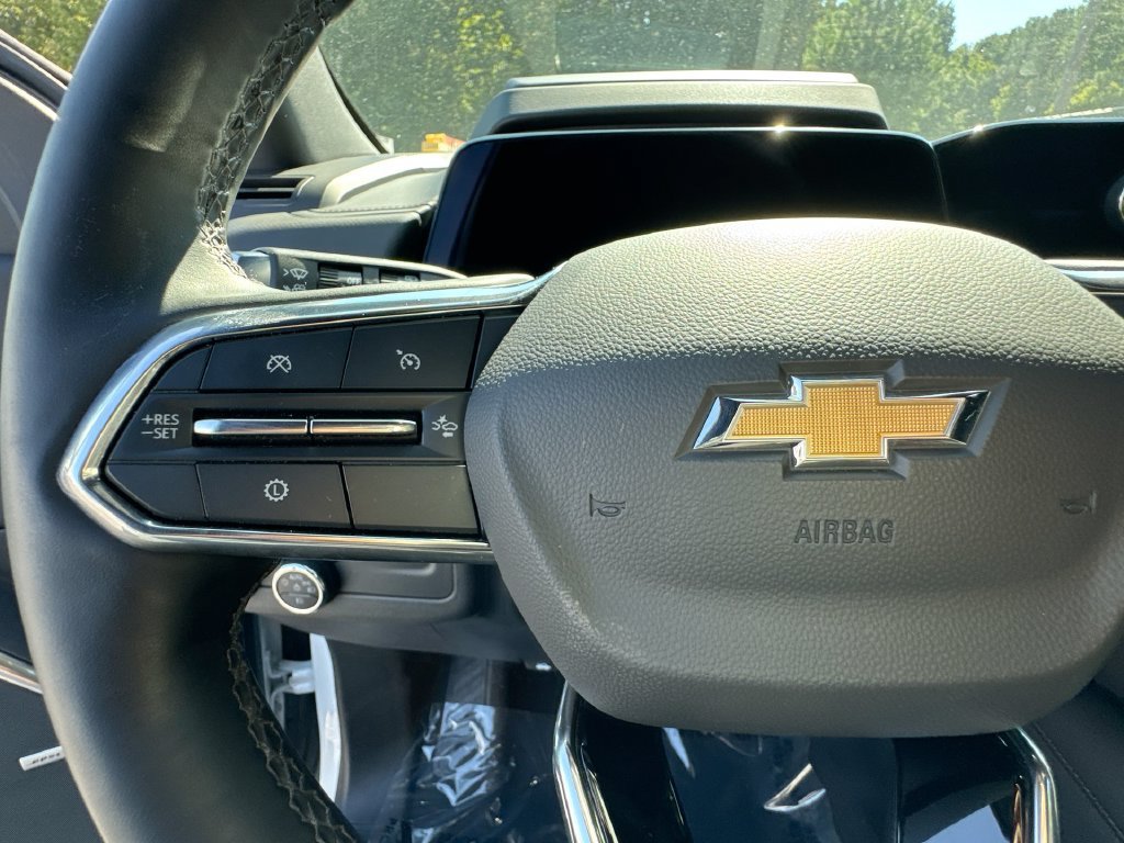 Used 2025 Chevrolet Tahoe High Country AWD/4WD image 17