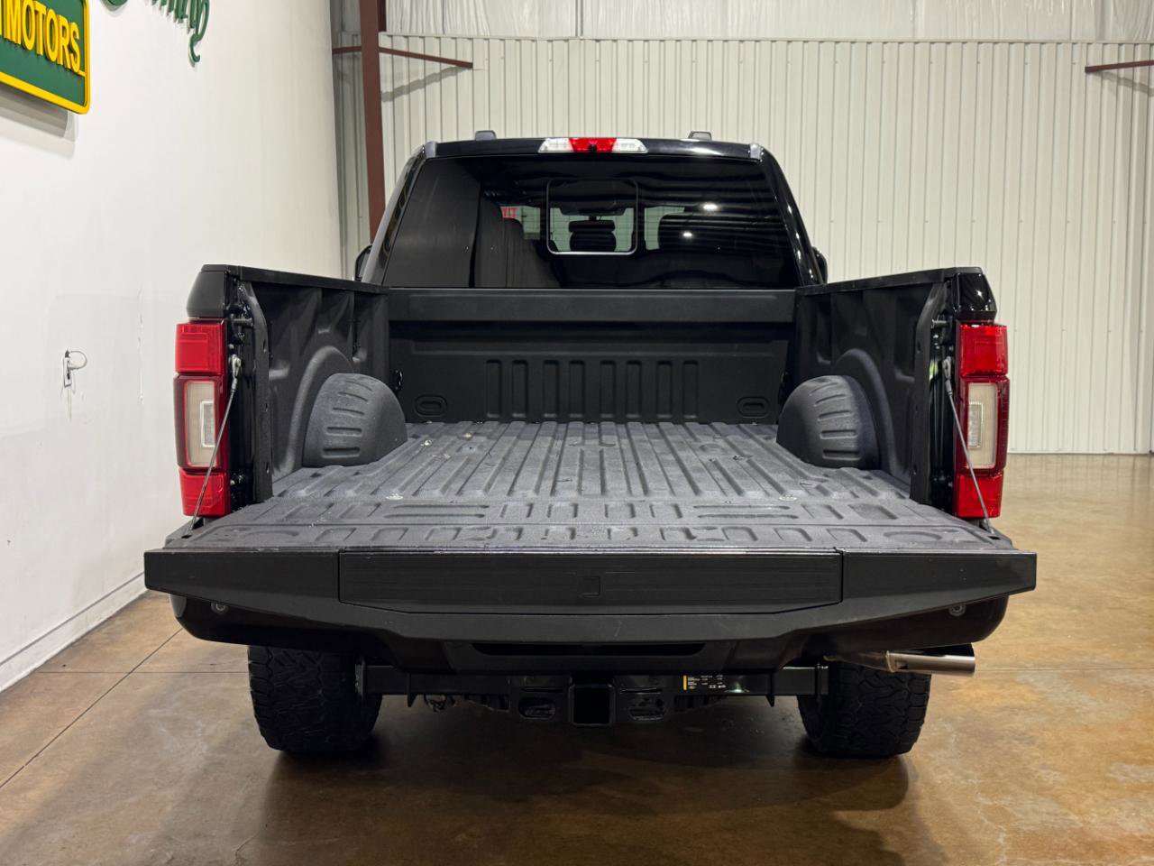 Used 2020 Ford F250 Platinum w/ Tremor Off-Road Package AWD/4WD image 75