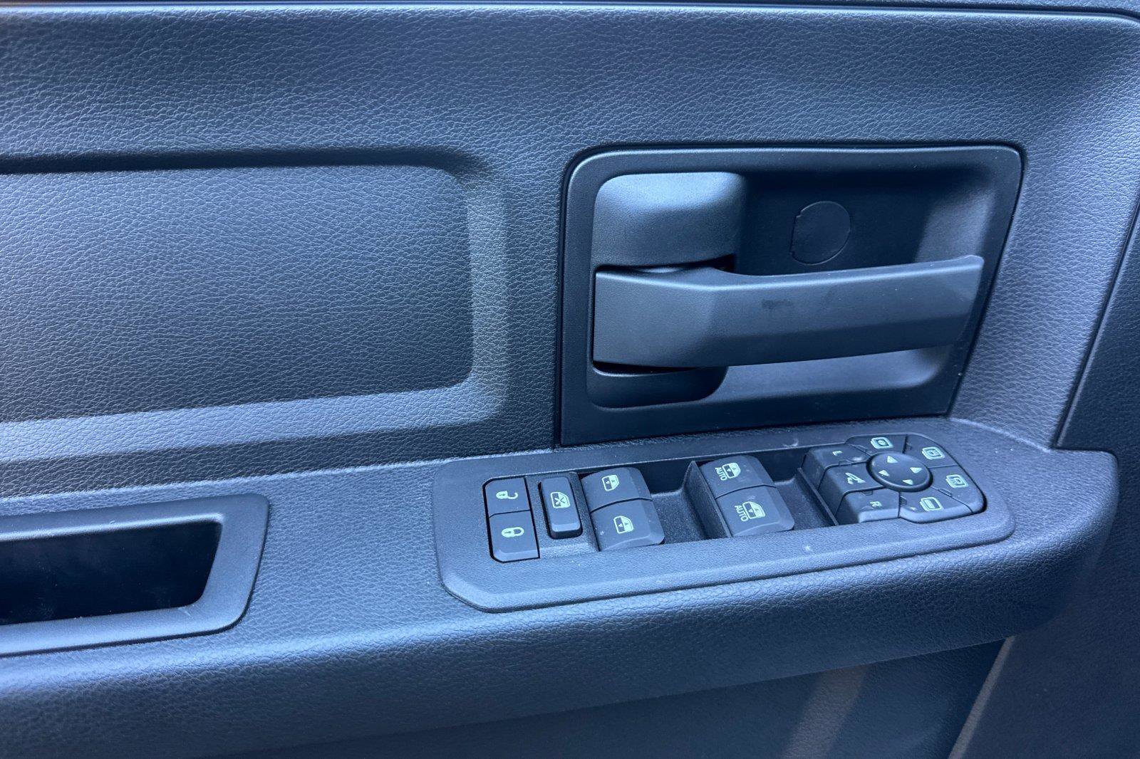 New 2026 RAM 3500 Tradesman image 8