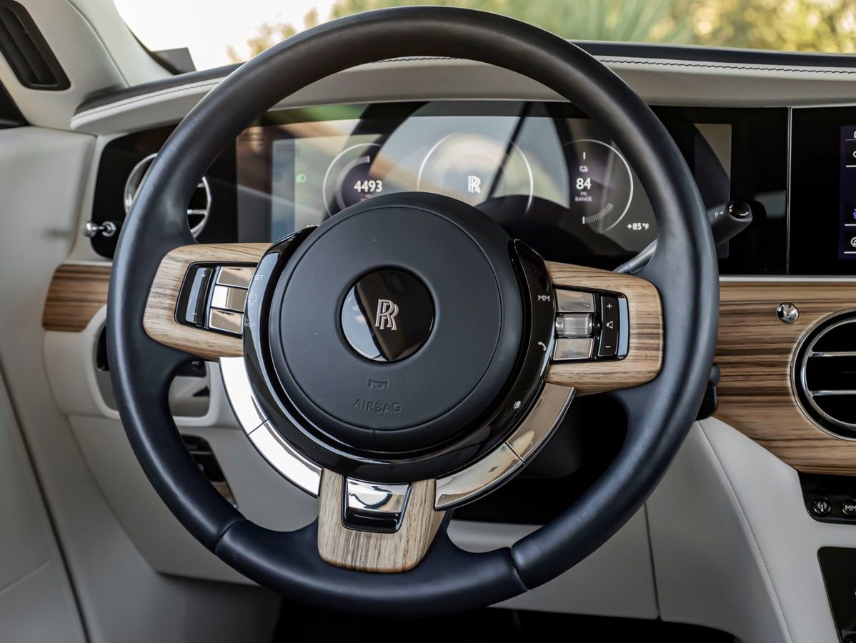 Certified 2025 Rolls-Royce Spectre image 14