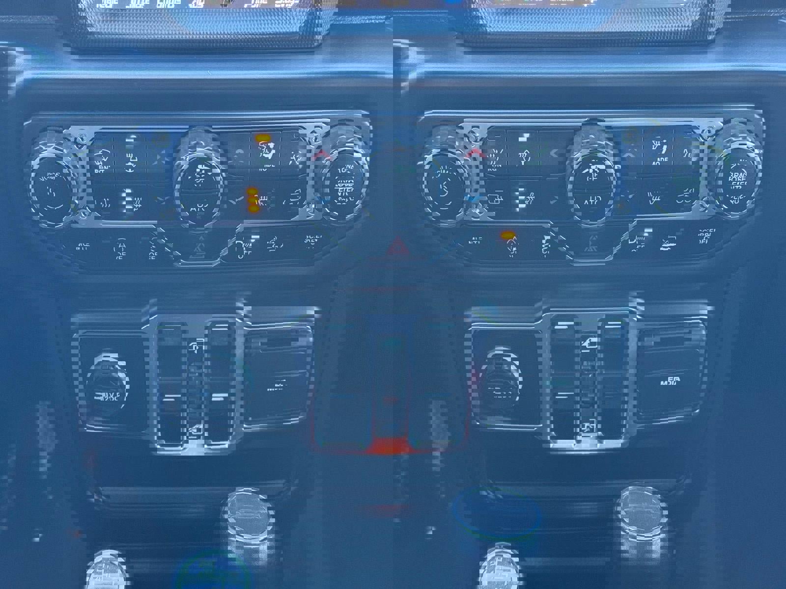 Used 2020 Jeep Gladiator Overland image 10