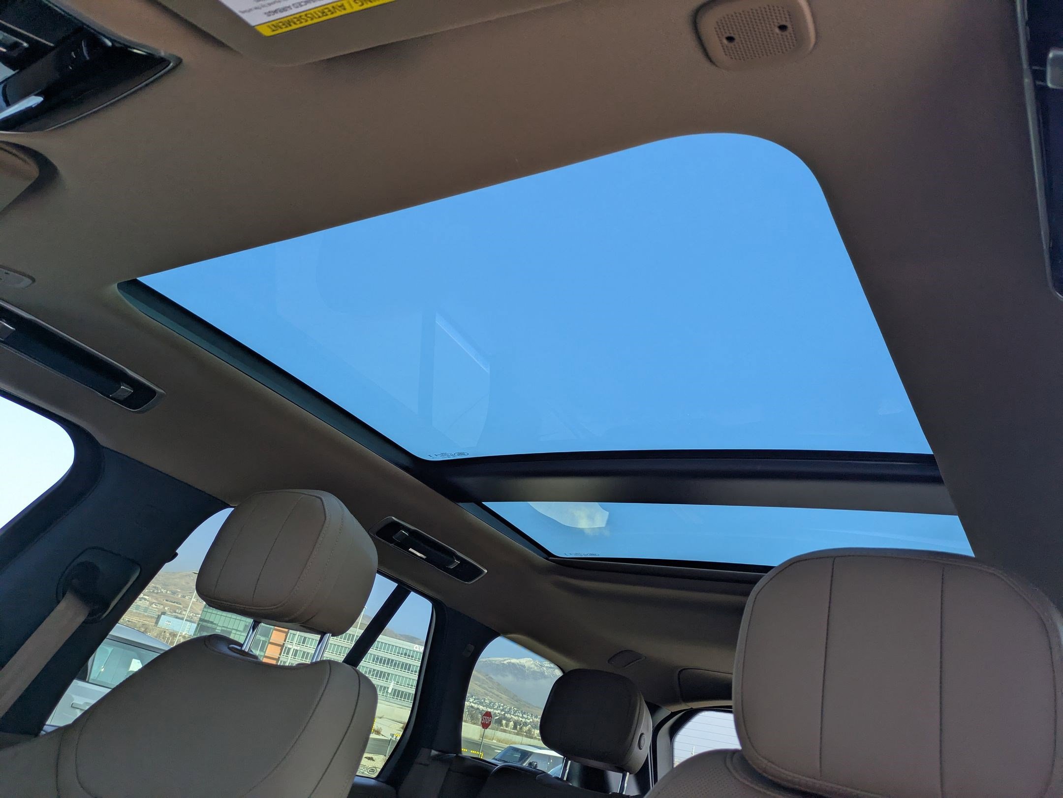 Certified 2023 Land Rover Range Rover SE image 23