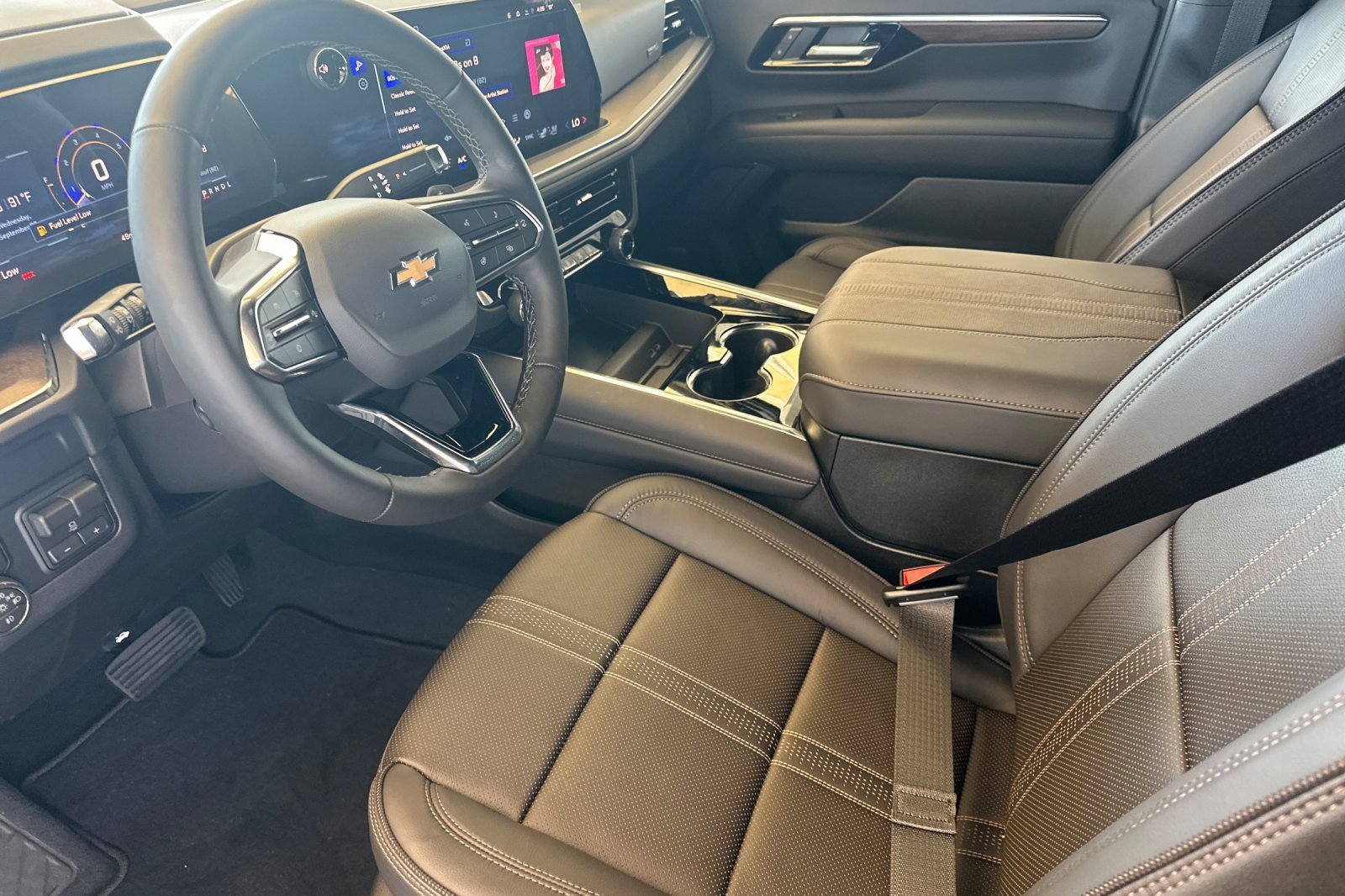 New 2026 Chevrolet Tahoe High Country RWD image 32