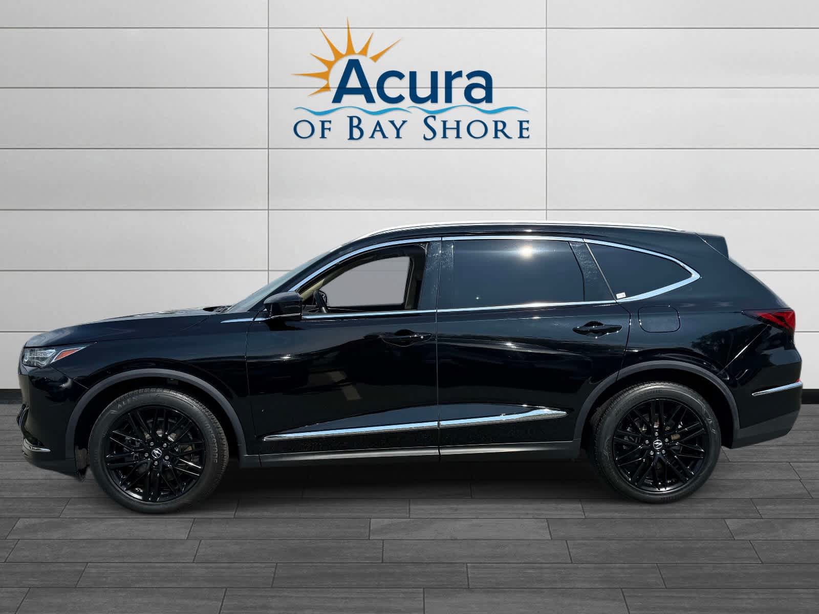 Used 2023 Acura MDX w/ Advance Package AWD/4WD image 4