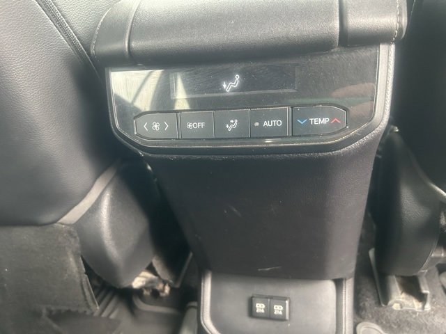 Used 2021 Toyota Highlander XSE image 12