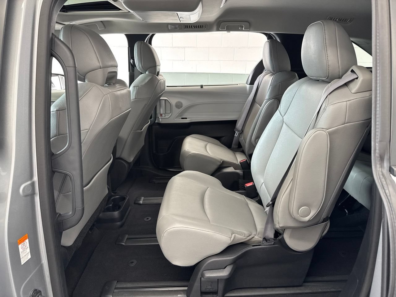 Certified 2025 Toyota Sienna XLE w/ XLE Plus Package AWD/4WD image 38