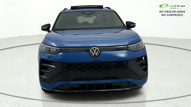 Used 2025 Volkswagen Tiguan SE R-Line FWD image 5