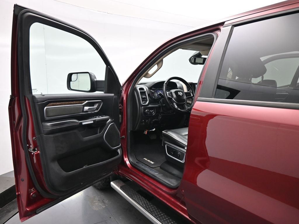Used 2019 RAM 1500 Laramie image 9