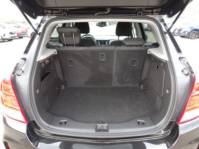 Used 2022 Chevrolet Trax LS w/ Tint and Cruise Package image 16