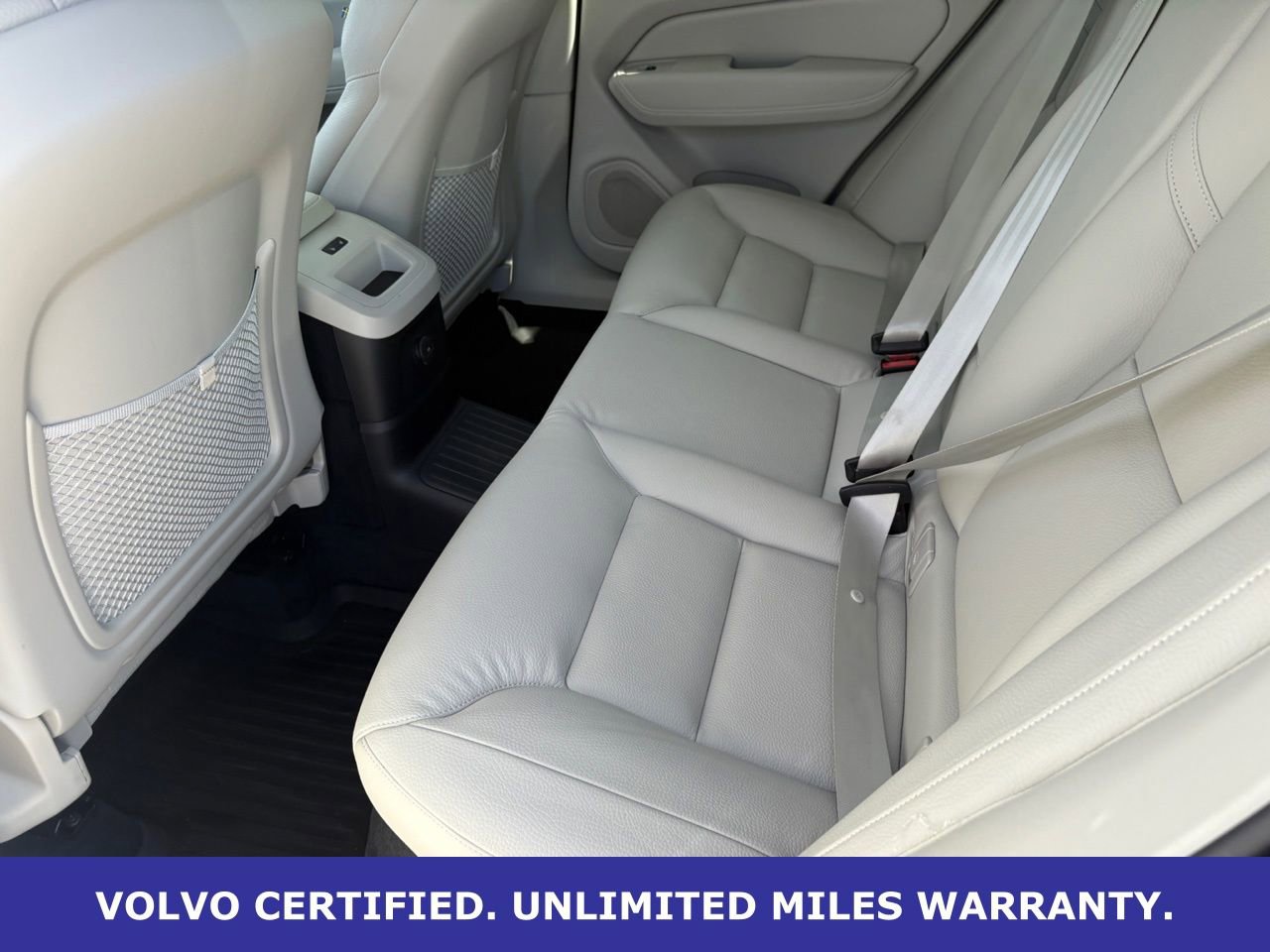 Certified 2024 Volvo XC60 T8 Plus w/ Protection Package Premier image 31