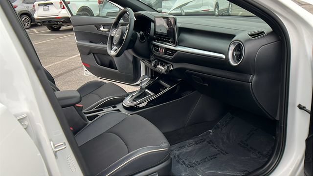 Used 2023 Kia Forte GT-Line w/ GT-Line Technology Package FWD image 15
