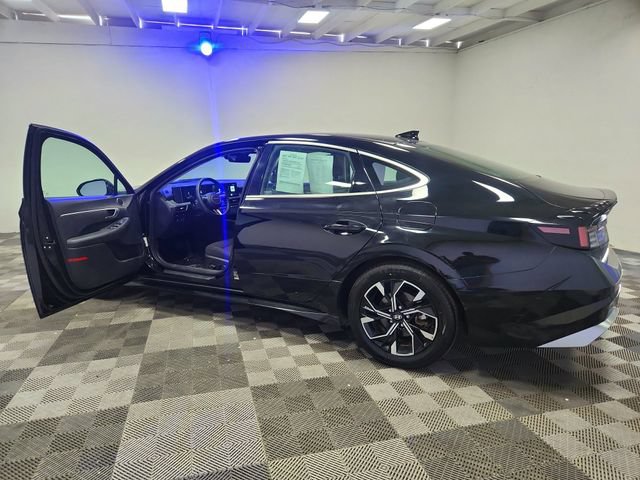 Used 2025 Hyundai Sonata SEL FWD image 16
