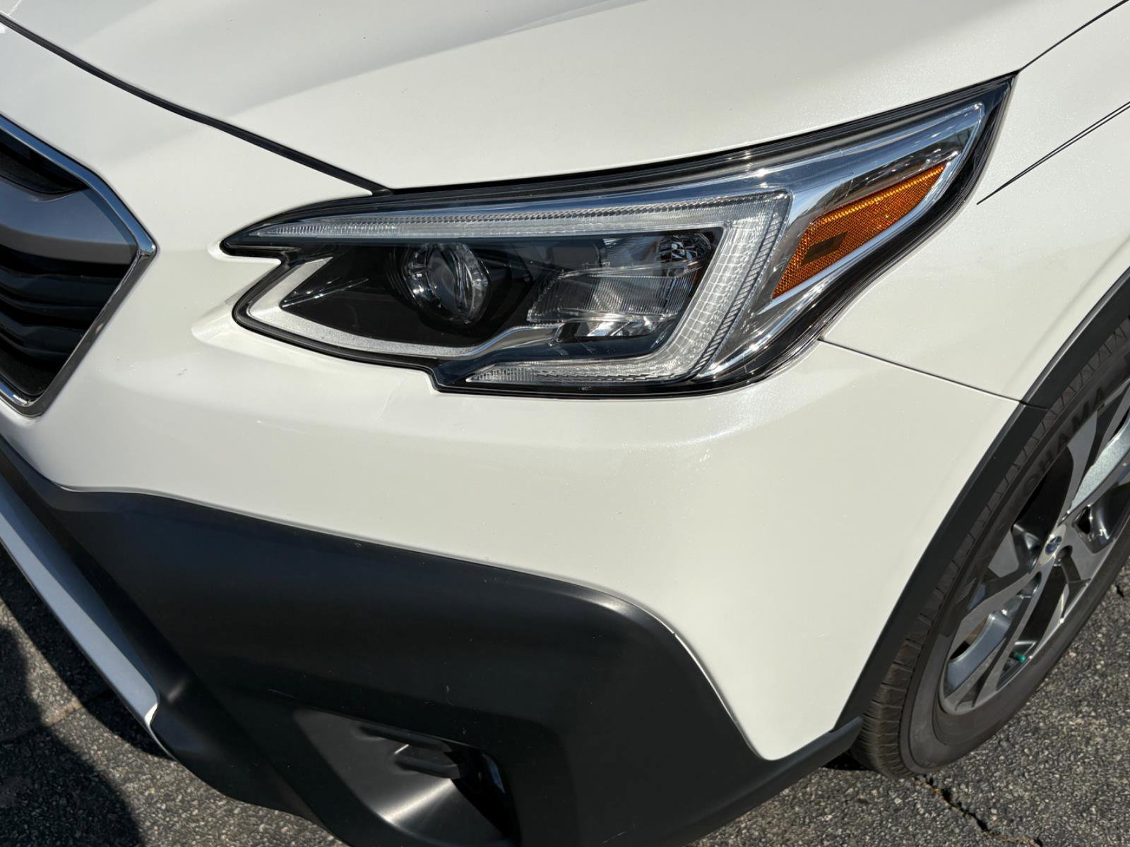 Used 2020 Subaru Outback Touring w/ Popular Package #2 AWD/4WD image 13