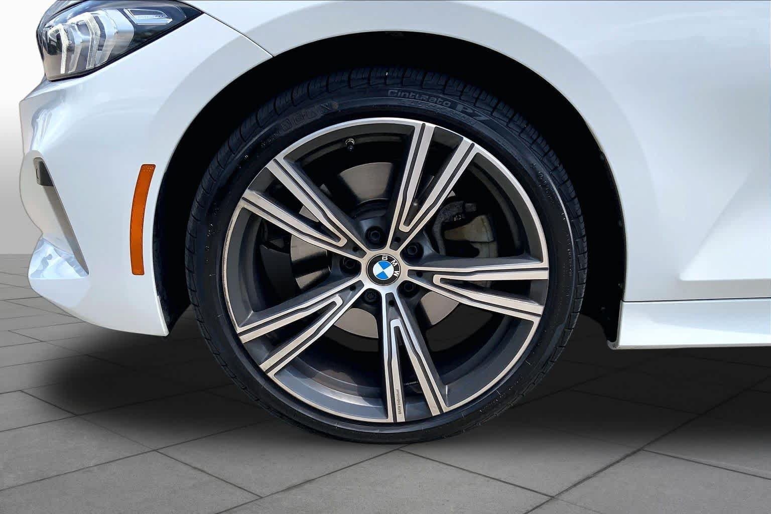 Used 2023 BMW 330i xDrive Sedan w/ Premium Package AWD/4WD image 10
