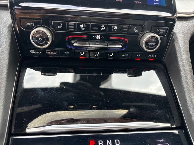 Used 2022 Jeep Grand Cherokee L Overland w/ Luxury Tech Group IV AWD/4WD image 42