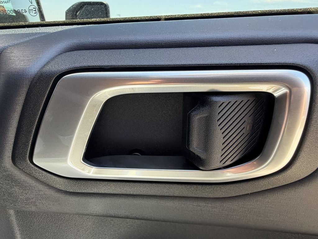 New 2026 Ford Bronco Outer Banks AWD/4WD image 18