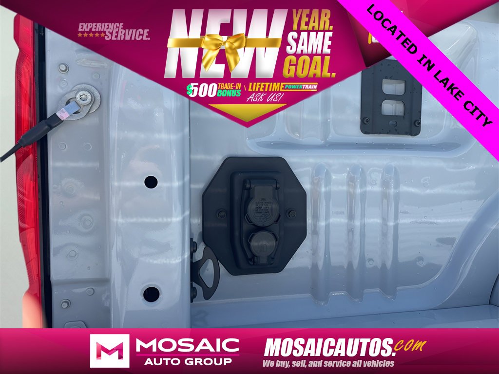 New 2025 Ford F350 Lariat w/ Lariat Ultimate Package image 36