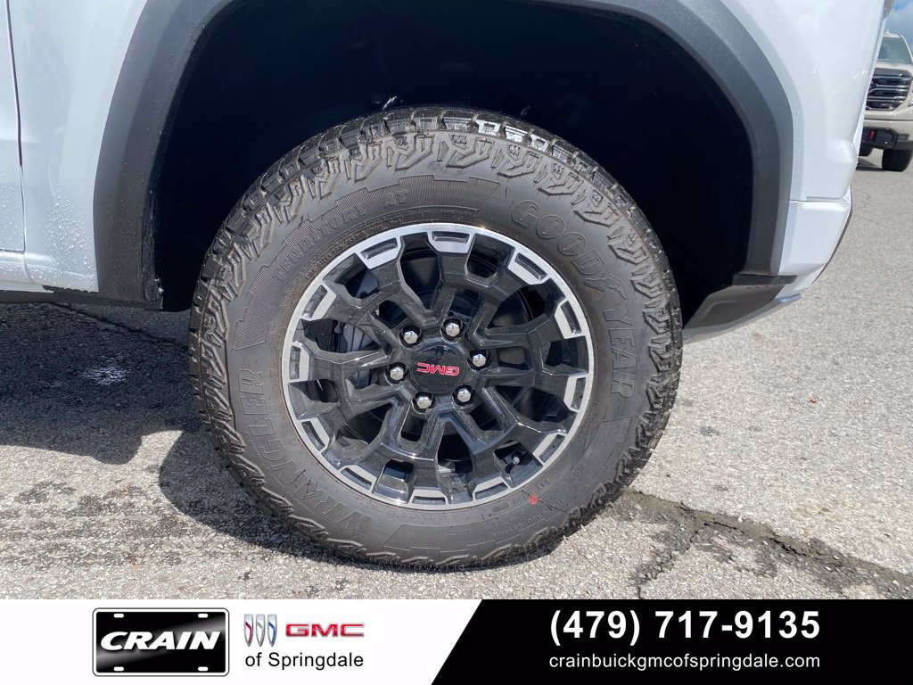 New 2026 GMC Canyon AT4 w/ Technology Plus Package AWD/4WD image 6