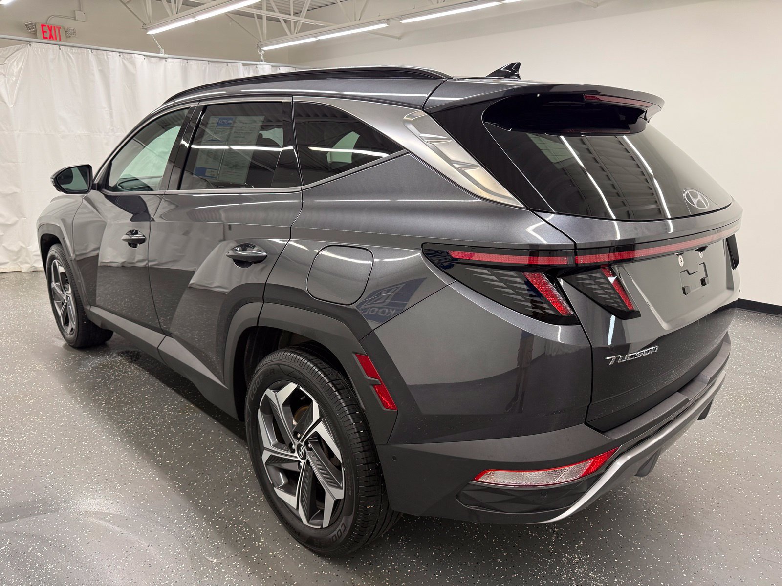 Used 2022 Hyundai Tucson Limited AWD/4WD image 3