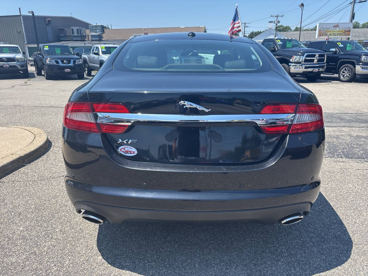 Used 2012 Jaguar XF Portfolio RWD image 9