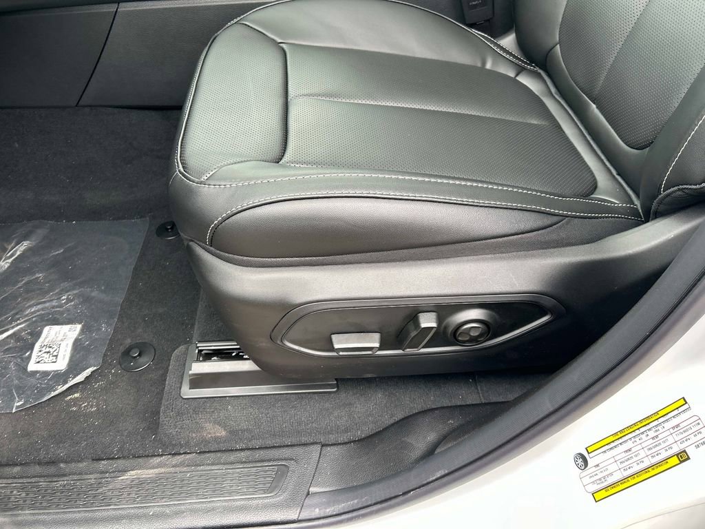 New 2025 Jeep Grand Cherokee Limited w/ Luxury Tech Group II image 10