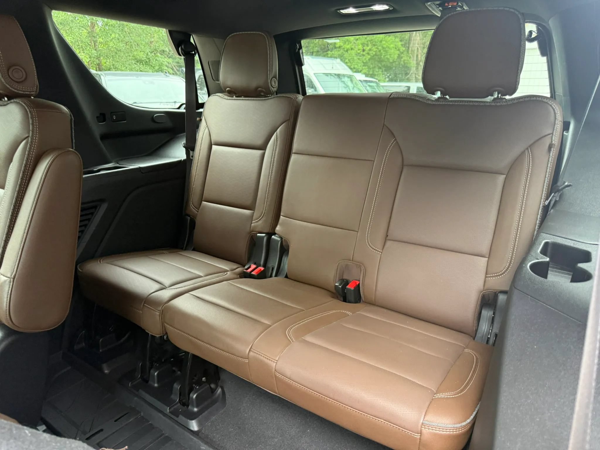 Used 2021 Chevrolet Tahoe High Country AWD/4WD image 16