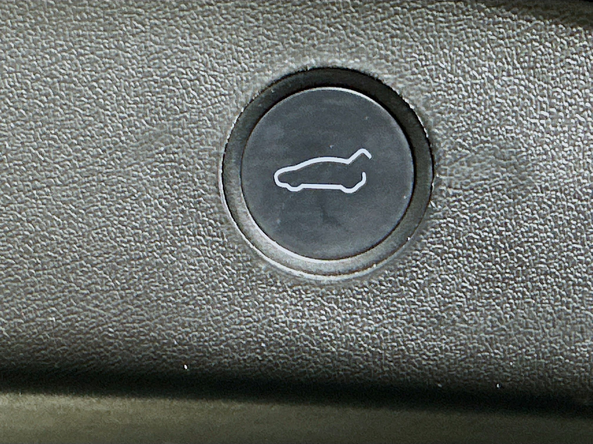 Used 2022 Tesla Model 3 Standard Range Plus image 29