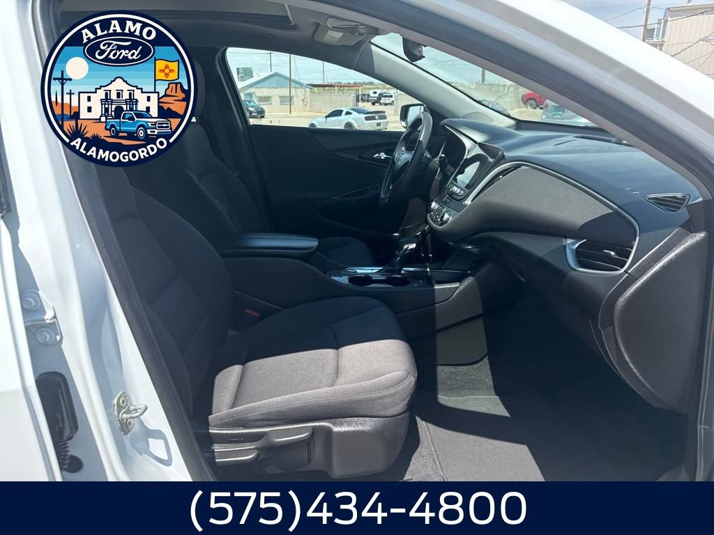 Used 2022 Chevrolet Malibu LT image 19