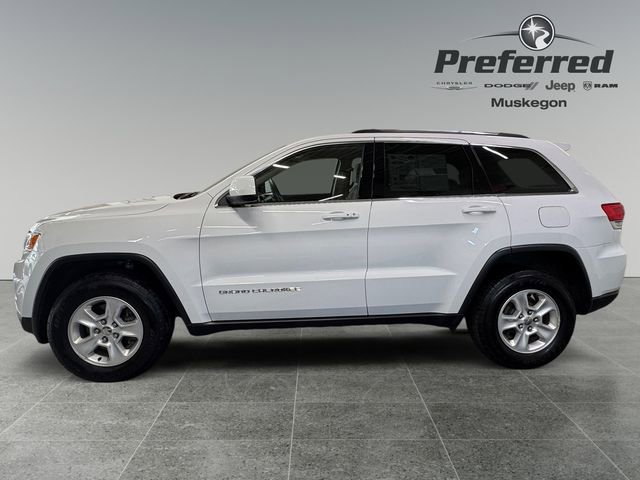 Used 2016 Jeep Grand Cherokee Laredo w/ Quick Order Package 23E AWD/4WD image 9