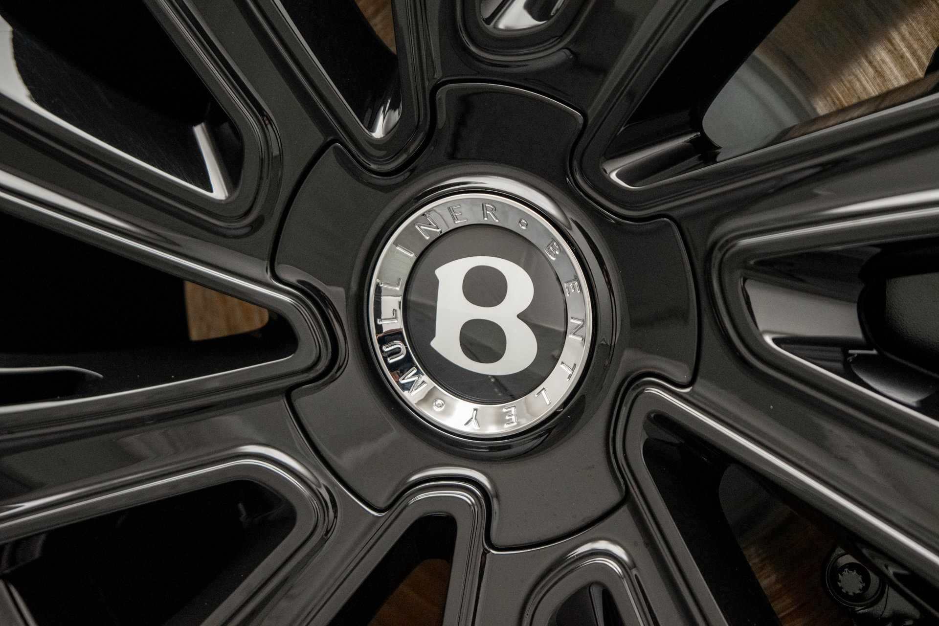 New 2026 Bentley Flying Spur Plug-In Hybrid AWD/4WD image 46