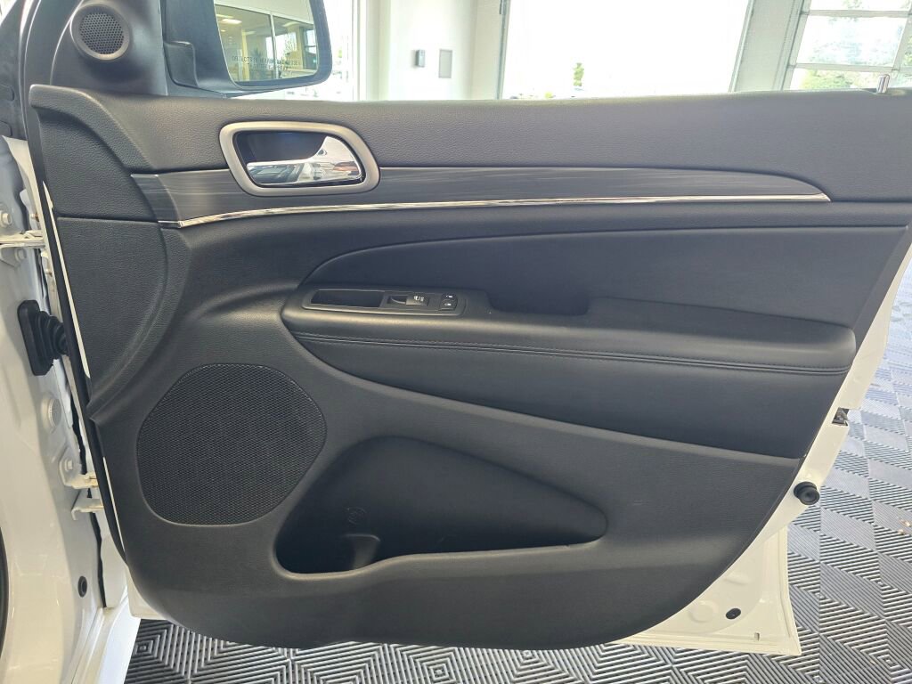 Used 2020 Jeep Grand Cherokee Limited X image 47