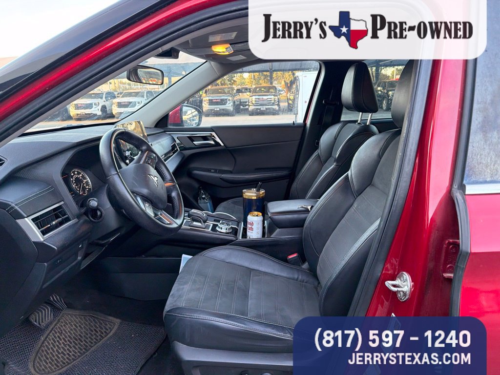 Used 2022 Mitsubishi Outlander SE AWD/4WD image 7