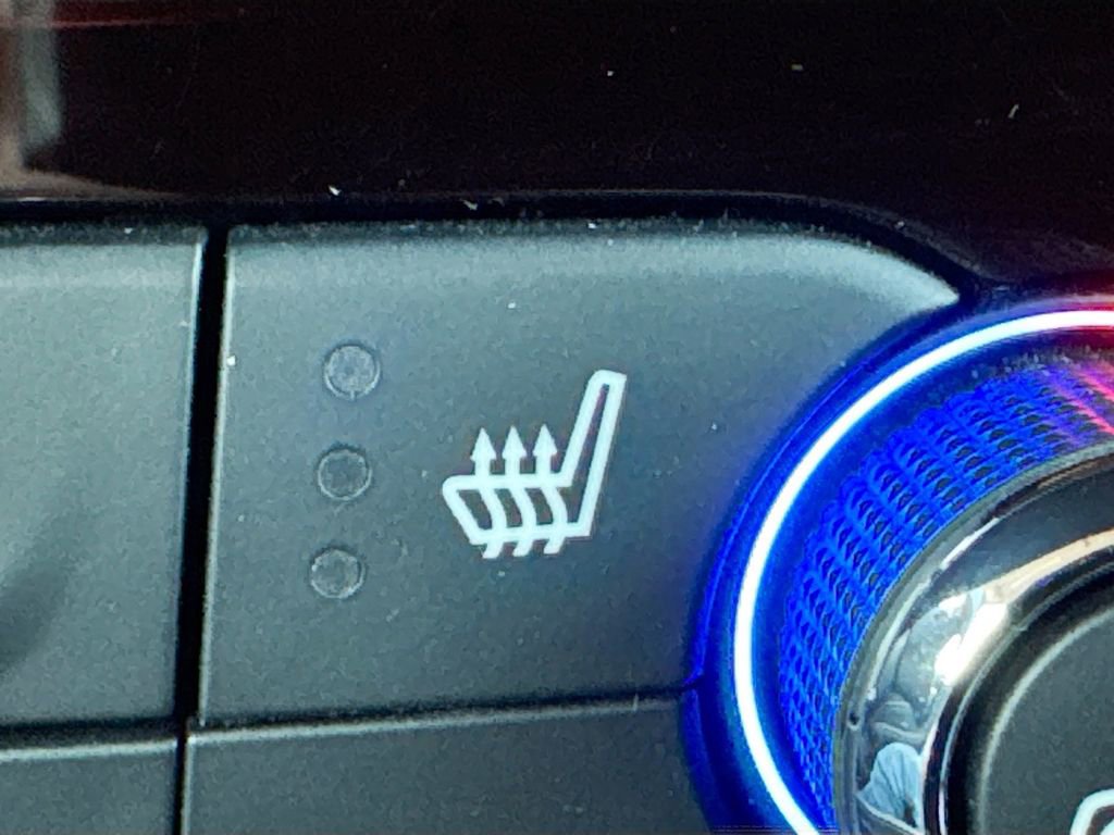 Used 2018 Buick Regal Essence w/ Driver Confidence Package #1 image 26