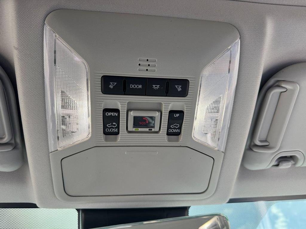 Used 2025 Toyota RAV4 XLE w/ Convenience Package FWD image 27