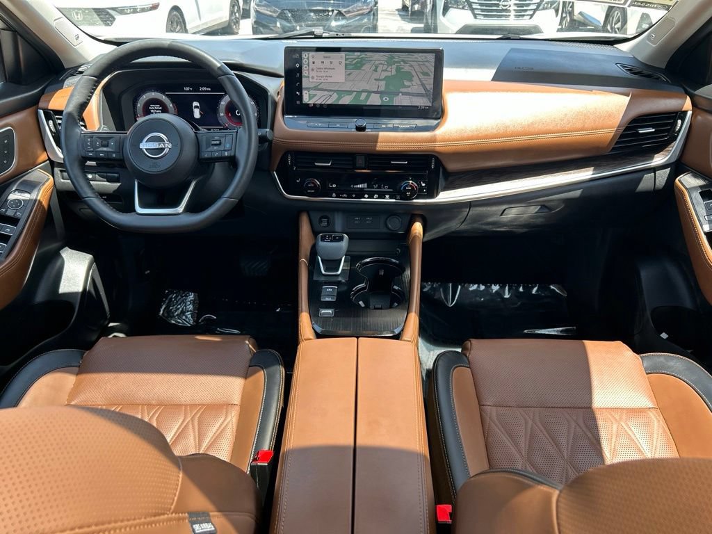 Certified 2024 Nissan Rogue Platinum FWD image 12