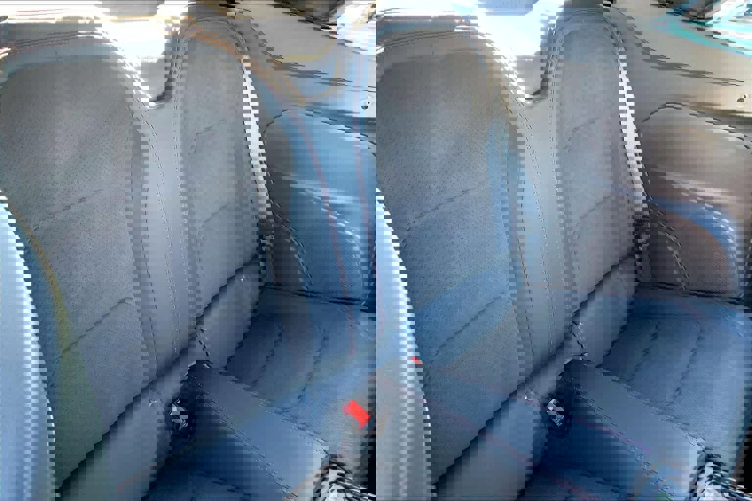 Used 2022 Chevrolet Camaro ZL1 image 19