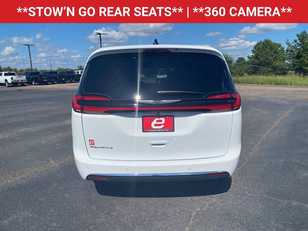New 2026 Chrysler Pacifica Select FWD image 6