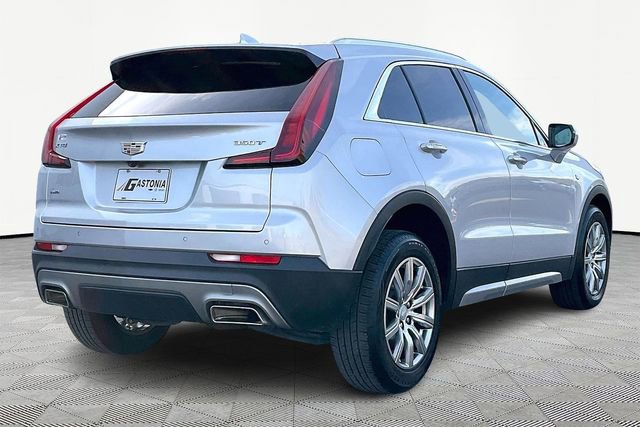 Used 2022 Cadillac XT4 Premium Luxury w/ Safety Alert Package image 5