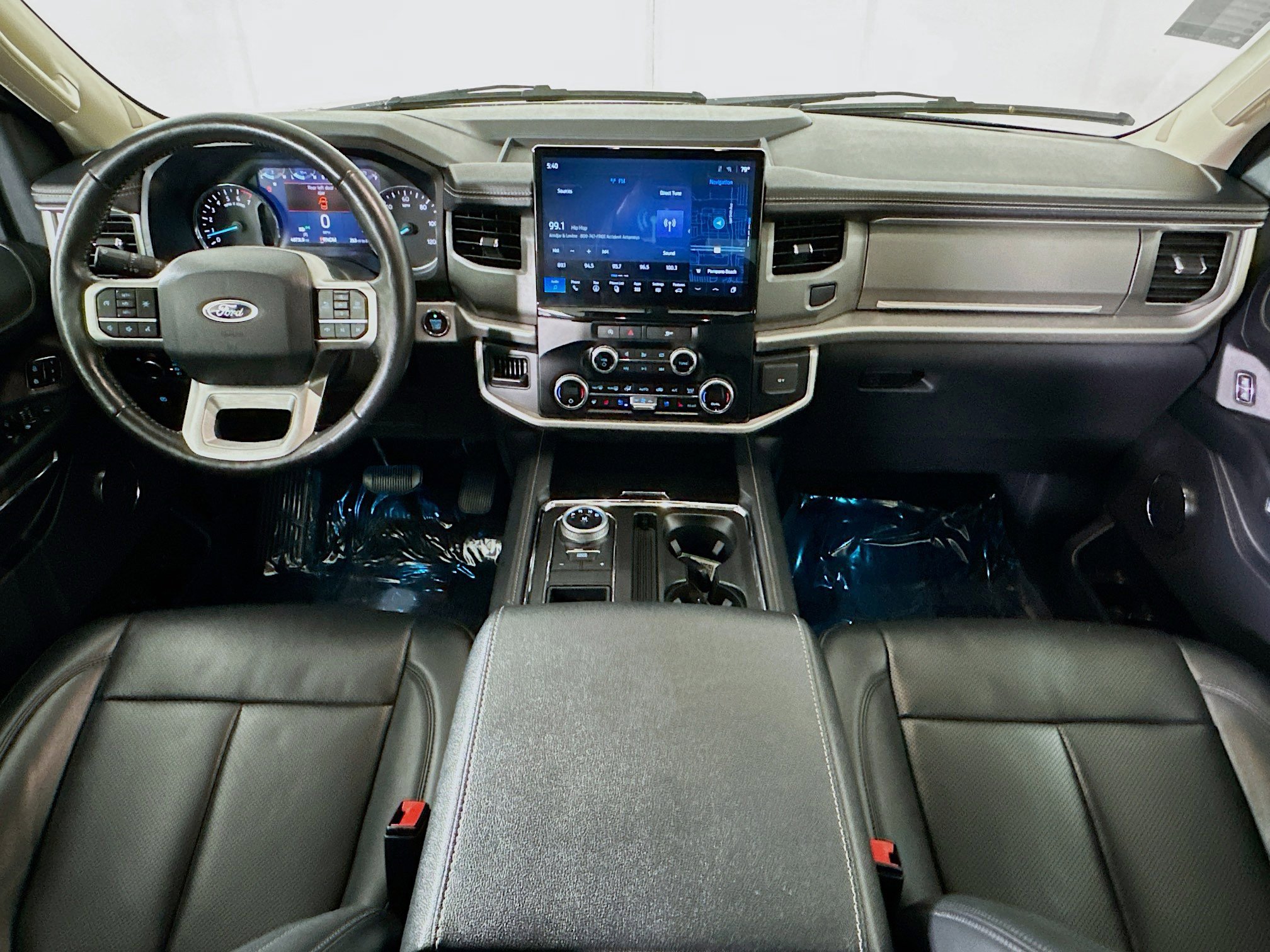 Used 2024 Ford Expedition Max XLT image 27